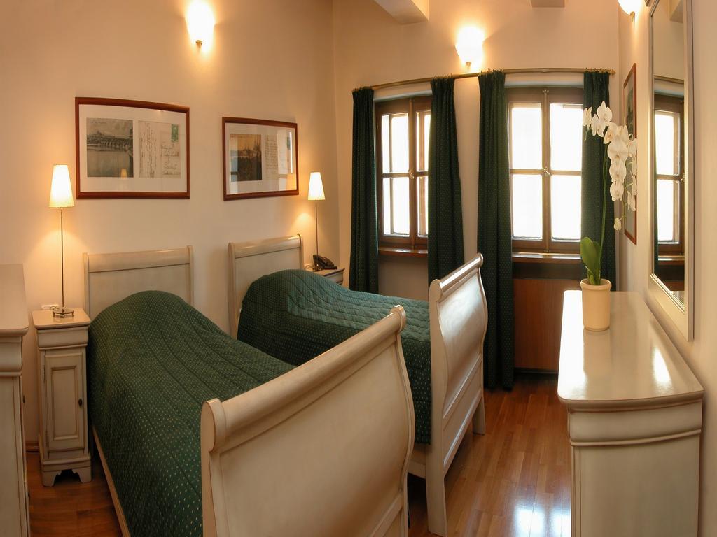 Rezidence Lundborg Hotel Praag Kamer foto